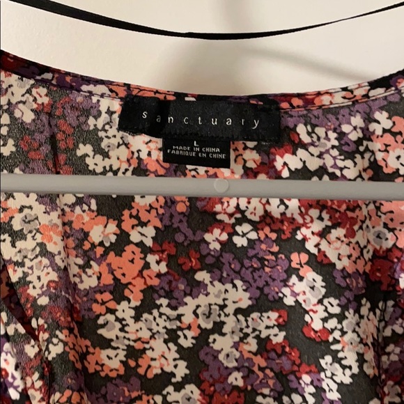 Top - Picture 2 of 4